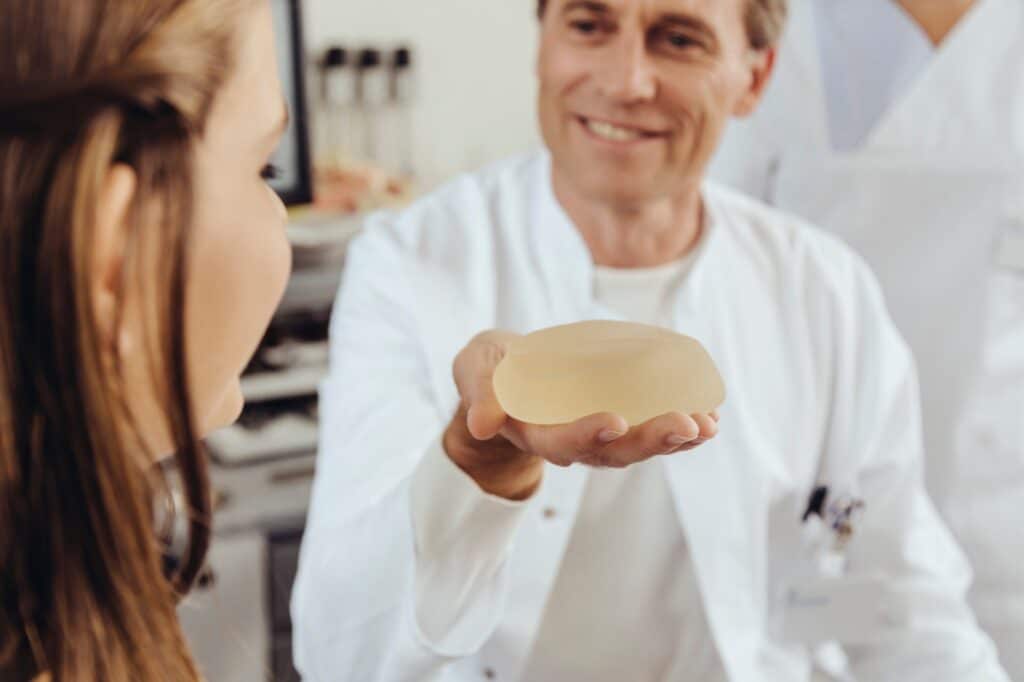 Qual Plano de Saúde Cobre Silicone?