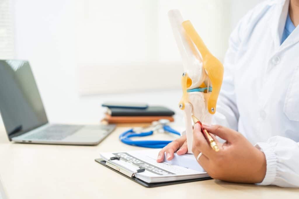 quando consultar um Reumatologista?